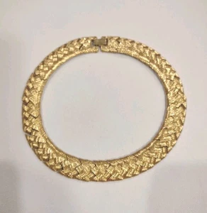 Collar de cadena plana firmado por Napier de diseñador tono dorado vintage, 16", N25 - Imagen 1 de 7