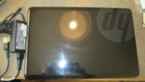 HP 2000-2b11CA Notebook PC - Picture 1 of 10