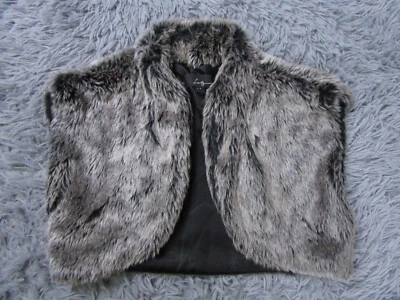 Chaleco de piel sintética FOREVER 21 Twenty-One para mujer chaqueta pequeña top moda informal  Foto 1 de 4