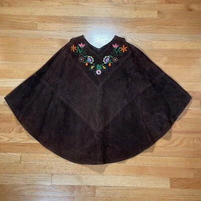 Mantón boho hippy bordado floral gamuza cuero años 60 vintage Foto 1 de 4