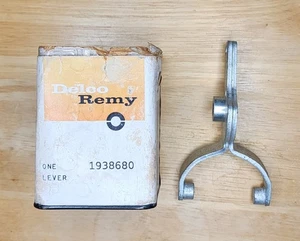 Vintage Delco Remy 1938680 Starter Motor Lever NOS - Picture 1 of 1