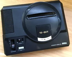 CONSOLE SEGA MEGADRIVE 1 PAL-G (DE) 1601-18 FONCTIONNELLE WORKS FINE! - Bon état - Imagen 1 de 12