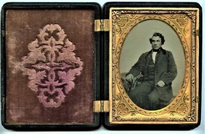 Handsome Man, Antique Ambrotype Photo, Holmes Booth Haydens Gutta-percha Case - Picture 1 of 7