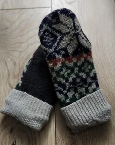 Handmade Mittens Upcycled Sweaters Recycled Wool or a Blend Fleece Lined OSFM - Picture 1 of 5