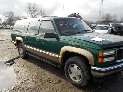 Passenger Corner/Park Light Fits 94-02 CHEVROLET 3500 PICKUP 1659519 - Изображение 1 из 4