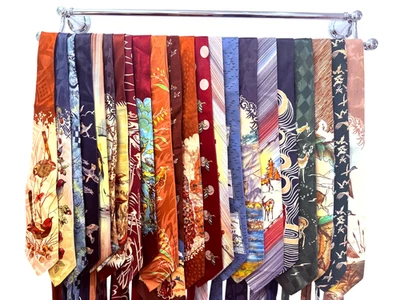 Lote de 22 corbatas vintage para hombre de la década de 1940 | Corbatas novedosas Swing Era Silk Rayon MCM Foto 1 de 4