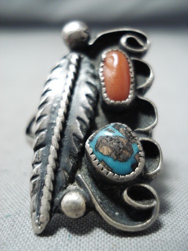 WONDERFUL VINTAGE NAVAJO BISBEE TURQUOISE & CORAL STERLING SILVER RING