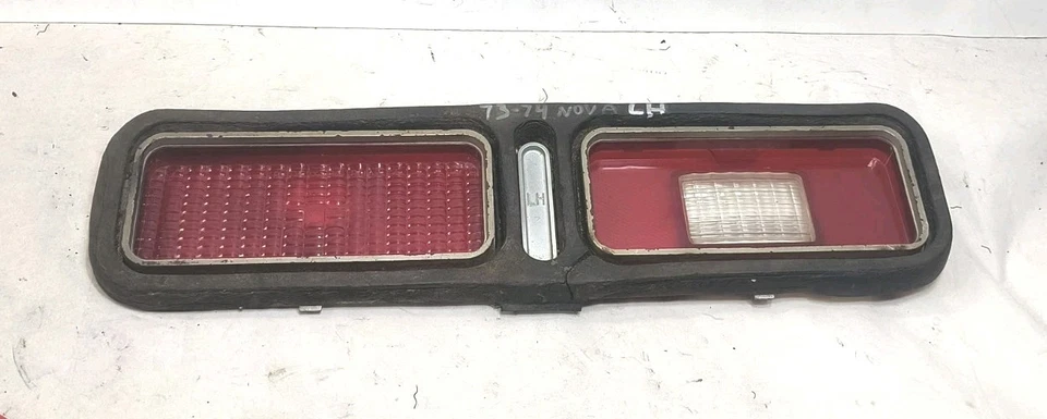 73-74 Chevy Chevrolet Nova SS б/у оригинальный производитель задняя линза заднего фонаря левая сторона водителя 5965745 #1 - Изображение 1 из 4
