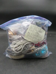 5lbs Assorted Costume Jewelry Lot - Necklaces, Bracelets, Earrings - Pre-Owned - Picture 1 of 11
