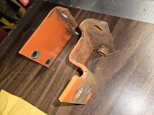 Kubota Mower Gearbox Stays Brackets rc60-71b 76539-33152 76539-33130 - Picture 1 of 4