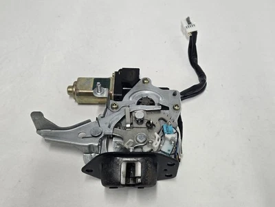 2007 日产 Quest S 后后备箱锁执行器组件 — 第 1/4 张图片