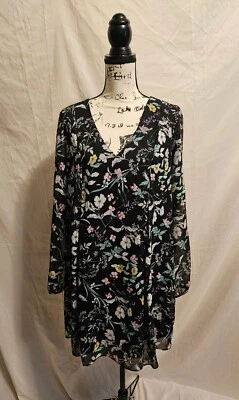 Vestido floral negro BCBGeneration, talla M Foto 1 de 4