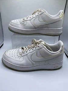 Nike Air Force 1 '07 Low Premium 616725-105 Triple White UK 6 da donna - Foto 1 di 14
