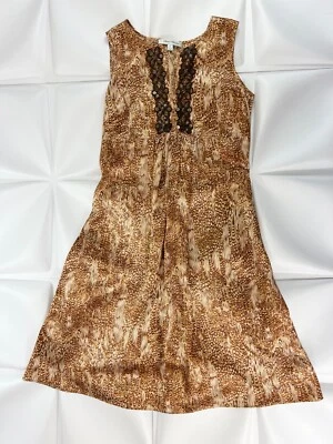 Vestido Henley Beth Bowley Talla 2 Marrón Con Cuentas 100% Seda Satinado Calce y Acampanado Foto 1 de 4