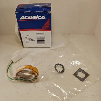 NOS OEM 1985-1992 Genuine GM Delco Parts Distributor Pickup Coil D1987 10495089 - Image 1 of 4
