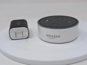 Amazon Echo Dot 2nd Generation Smart Speaker - White (RS03QR) w/OEM Power Brick - Picture 1 of 8