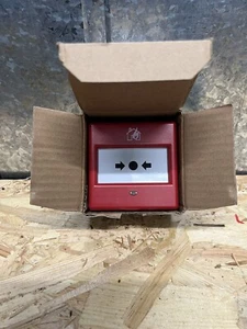 Eaton 4920016FULL-0018XC CXL Call Point | Conventional with LED and Back Box. - Picture 1 of 2