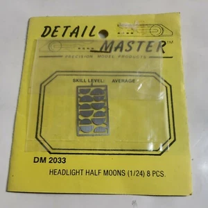 Detail Master 2033 1/24-1/25 Headlight Half Moons - Picture 1 of 3