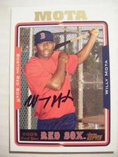 WILLY MOTA signed RED SOX 2005 Topps Update baseball card AUTO Autographed UH279