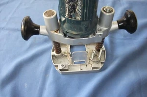 Bosch GOF  Oberfräse Fräsmotor 500 Watt 27000 Umdrehungen Blauer Serie - Picture 1 of 9