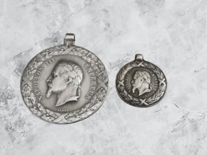 Lot 2 médailles Napoléon III Mexique reproduction 35 mm et 20 mm📌4a. - Imagen 1 de 2
