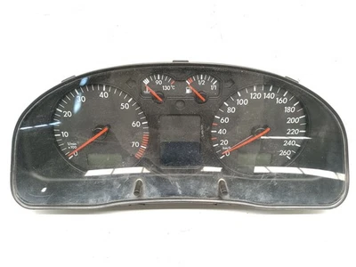 3B0920822 INSTRUMENTENTAFEL FÜR VOLKSWAGEN PASSAT VARIANT 3B5 1.8 20V 10297680 - Bild 1 von 4