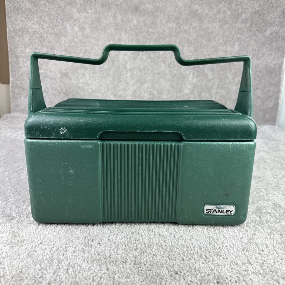 Refrigerador de lancheira Aladdin Stanley verde 08/89 sem garrafa térmica ótimo estado 37210 - Imagem 1 de 4