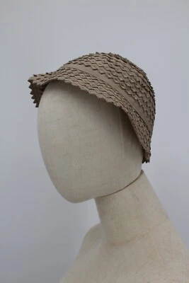 Antiguo Sombrero Vandevers De Colección Para Mujer Mediano Marrón Cinta Aleta Cubo Años 20 30 Foto 1 de 4