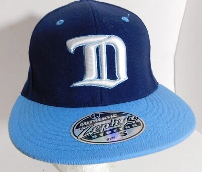 Sombrero ajustado Detroit Cougars pequeño aprox 7 3/8" ajuste elástico equipo desaparecido nuevo de Lote Antiguo Foto 1 de 4