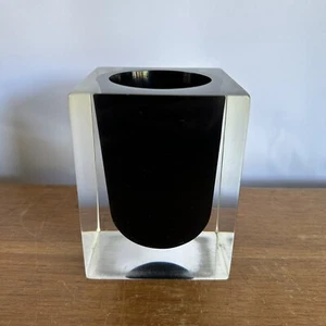 Lucite Scoop Vase klar und schwarz Harz 9,5 cm Acryl Modernist Würfel Block - Bild 1 von 10