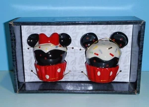 Disney MICKEY AND MINNIE CUPCAKE Shaker sale e pepe in scatola - Foto 1 di 4