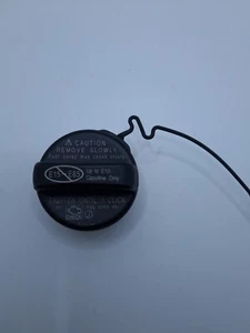Fuel Tank GAS CAP Fit For TOYOTA Lexus Camry Tacoma 4Runner Corolla 77300-33070 - Picture 1 of 3