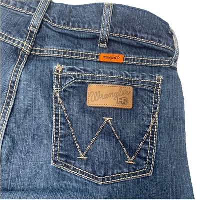 Wrangler FR Mens Jeans 33x30 Flame Resistant Dark Wash Workwear Thick Stitch - Image 1 of 4