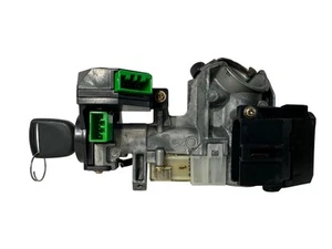 2002-2005 Honda CRV Ignition Lock Switch With Key Automatic Transmission OEM - Picture 1 of 9