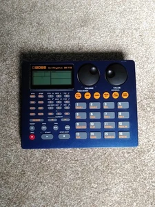Boss DR-770 Dr Rhythm Drum Machine in Excellent Condition with PSU & Manual - Picture 1 of 6