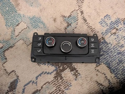 Jeep Grand Cherokee 2011-2013 calefacción de aire acondicionado control manual de temperatura OEM Foto 1 de 4