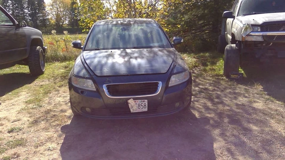 Fuse Box Engine Thru VIN 171357 Fits 08-10 VOLVO 30 SERIES 4325029 - Image 1 of 4