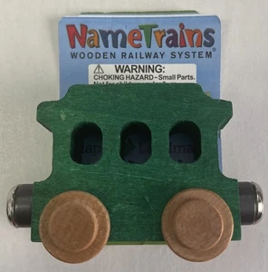 Maple Landmark Inc. 10260 NameTrains carro verde vagón de tren de madera - Imagen 1 de 1