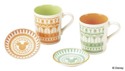 Sango Toki Disney Mickey Exótica Taza Taza Plato Pequeño Par Set 3173-02 HECHO EN JAPÓN Foto 1 de 2
