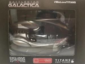 Battlestar Galactica Exclusive Cylon Raider - Picture 1 of 4
