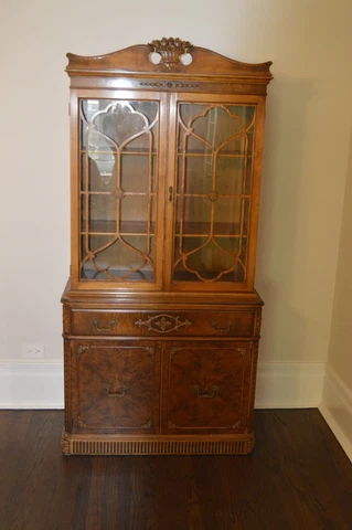 Vintage Traditional Burled Wood Mahogany China Cabinet Cover