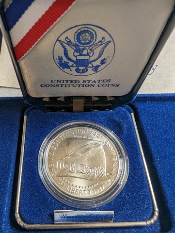1987 U.S. Mint Constitution Uncirculated Commemorative Silver Dollar Cover