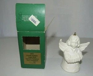 GOEBEL DEUTSCHLAND 1979 4. Auflage JÄHRLICHES WEIHNACHTEN WEISS BISKUIT AKKORDEON ENGEL ORNAMENT - Bild 1 von 5