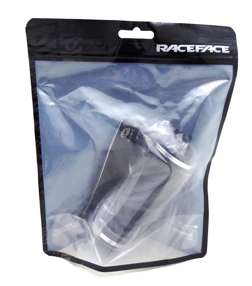 RaceFace CINCH PF30 Bottom Bracket: 46mm ID x 83mm Shell x 30mm Spindle - Image 1 of 3