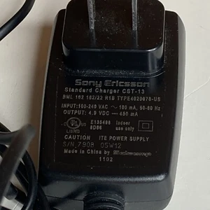 Sony Ericsson CST-13 Genuine Mobile Phone Charger Pre-owned - Picture 1 of 4