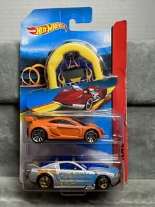 Hot Wheels HW Race 2 Pack with StopWatch 2013 - Picture 1 of 7