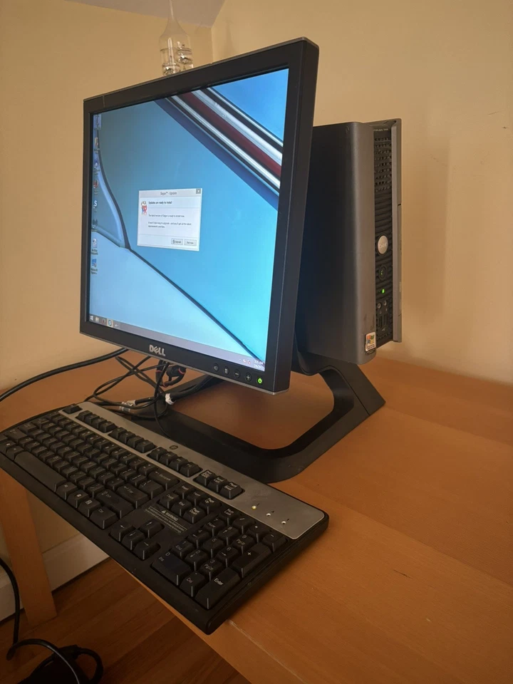 Windows 8 Dell optiplex 755 Desktop computer duo core 2GB 17" Monitor 74GB HD - Image 1 of 4