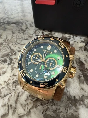 Reloj Hombre Invicta Scuba Dorado Verde Cronógrafo 0075 48mm Tamaño Pequeño Foto 1 de 3