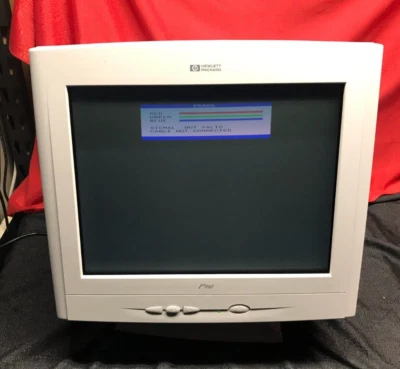 Rare Vintage HP P910 19" Color CRT Monitor D8910 NDP Chassis 446F 1600x1200 85Hz - Image 1 of 4