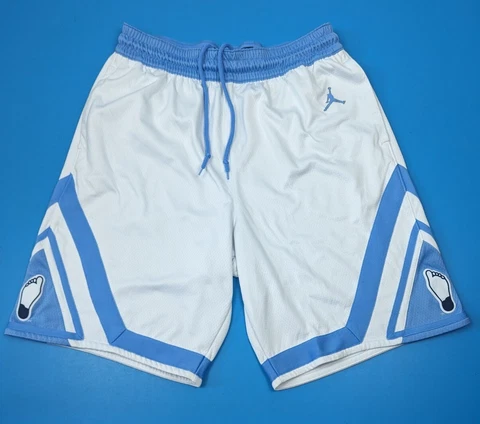 Jordan Brand North Carolina Tar Heels Shorts Basketball Men's Large Pockets Cover